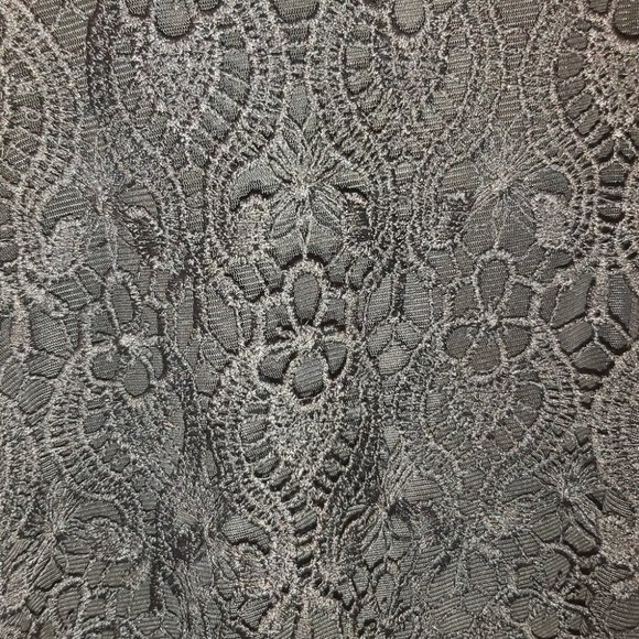 TEAM OF BEAUTY | Women's Lace Top Black Size XL - Picture 2 of 7